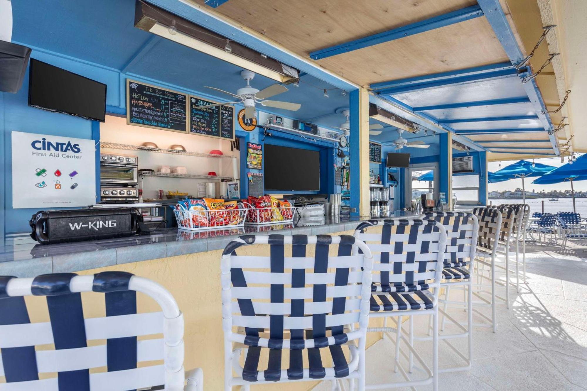Charter Club Of Bay Station touristique 3*